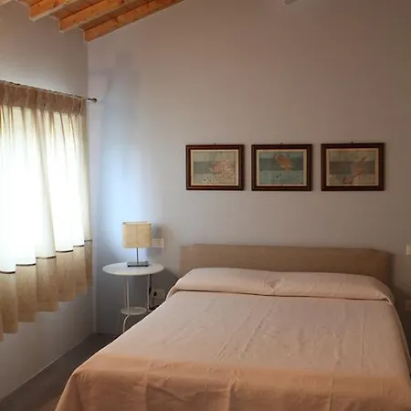Casa de hóspedes Podere Fiori *